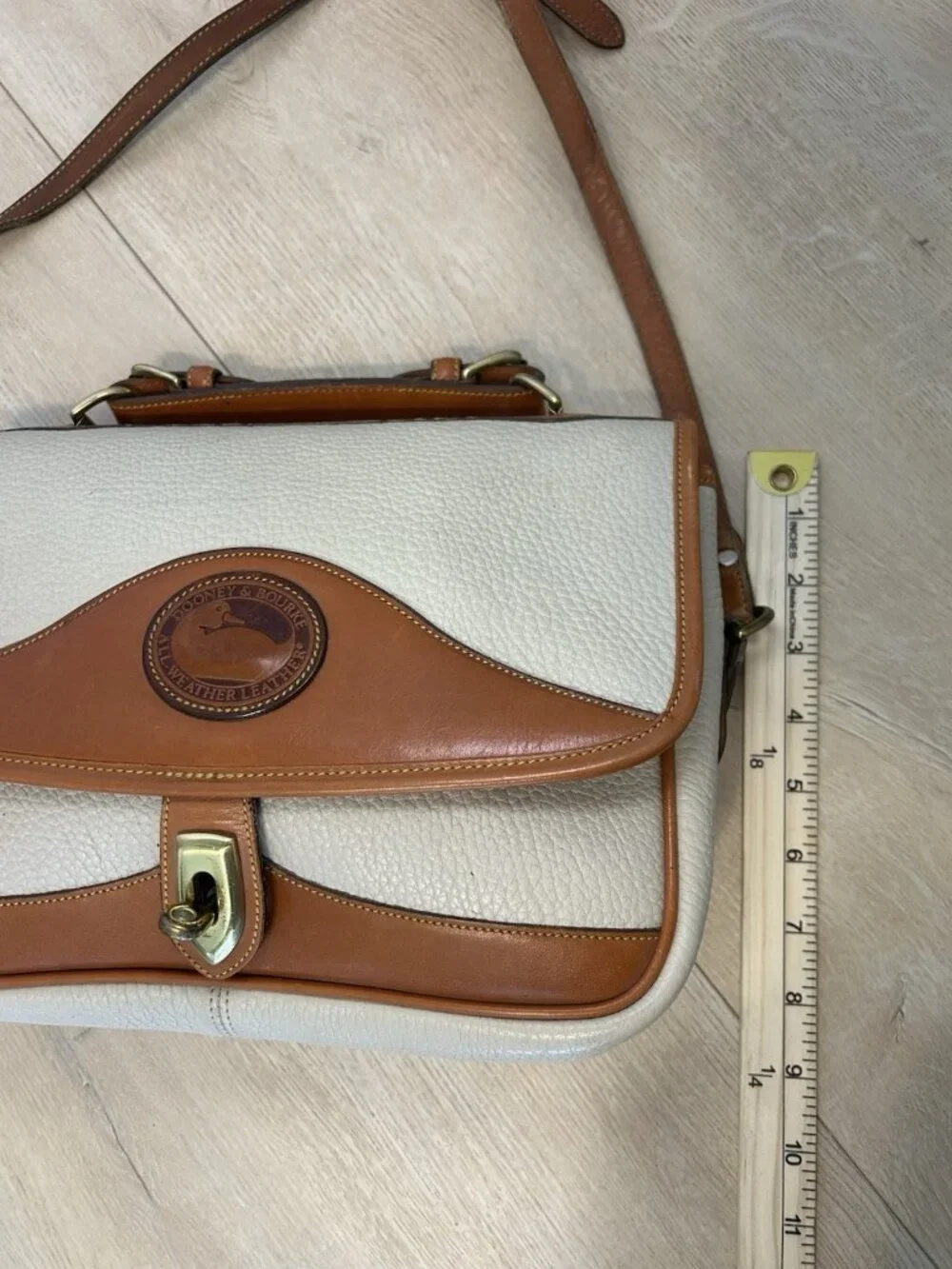 1990s Dooney & Bourke 701 CARRIER Shoulder Bag Tan Cream Vintage Collection RARE